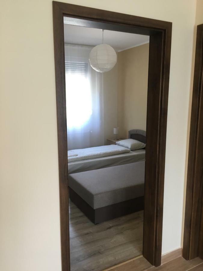 Willa Konrad Apartman Balatonmáriafürdő Zewnętrze zdjęcie