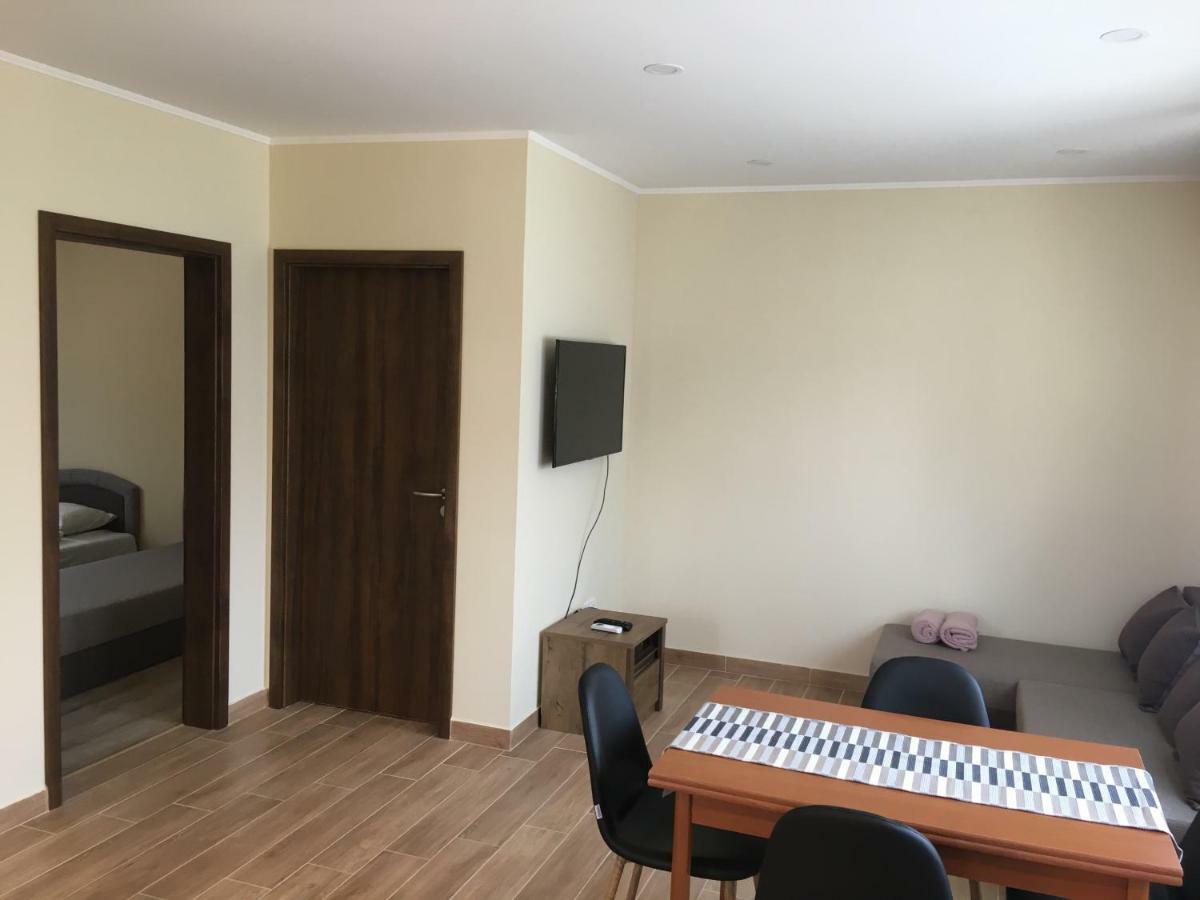 Willa Konrad Apartman Balatonmáriafürdő Zewnętrze zdjęcie